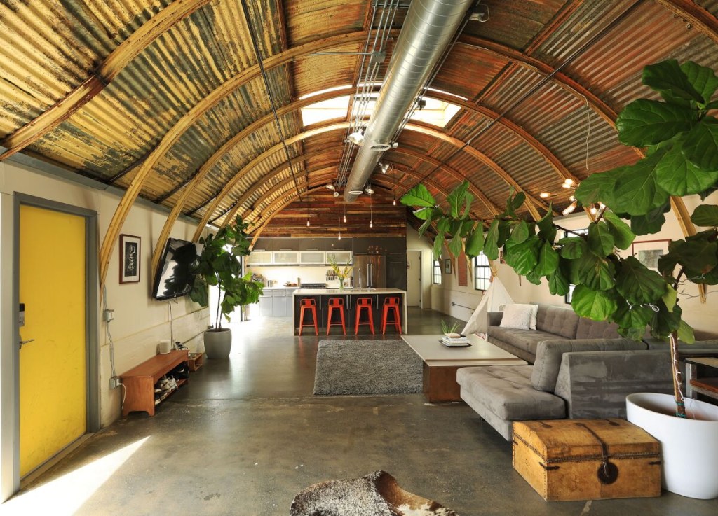 Picture of: Overarching vision transforms Quonset hut in Oceanside into family