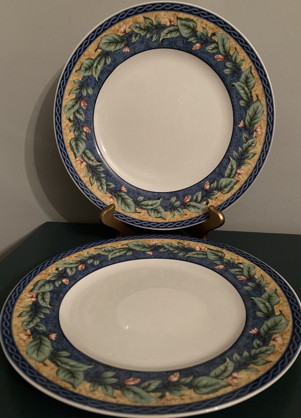 Picture of: PTS International Interiors FRENCH FLORAL Set of  Dinner Plates